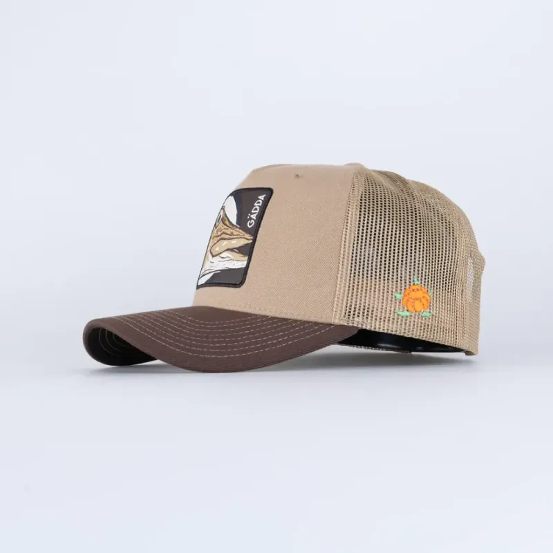 GÄDDA TRUCKER KEPS - HOOKED KHAKI - ONE SIZE / SAND